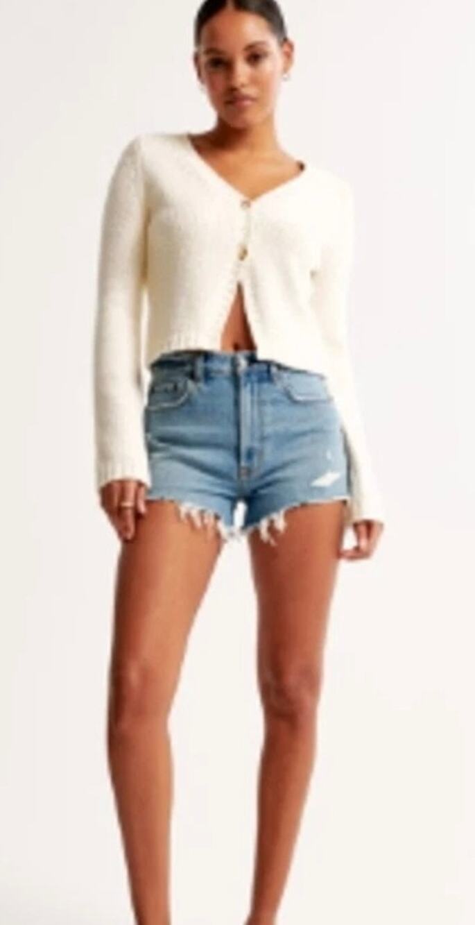 Abercrombie & Fitch Women's Shorts Size 4/27 The Mom Short High Rise Distressed